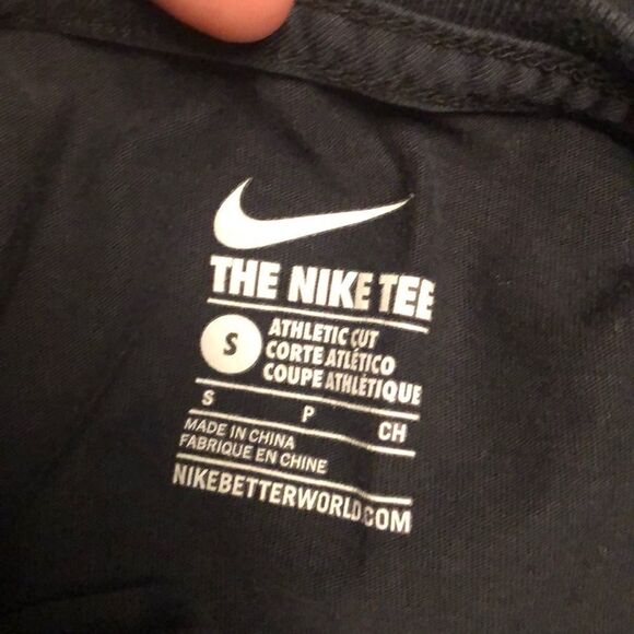 Boys Small Nike Athletic Cut Tee - Picture 2 of 2